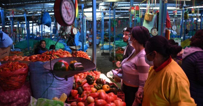 Economía de Bolivia se mantiene con crecimiento y estabilidad y “mejorará en demasía” si se eliminan las trabas internas, afirma ministro