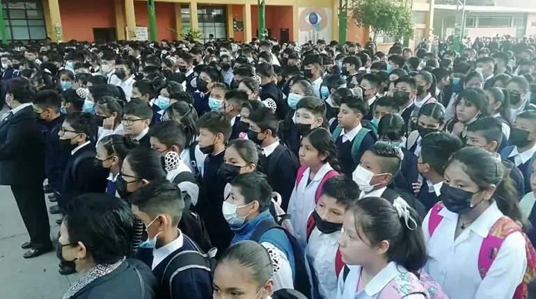 Con medidas de bioseguridad más de 2,3 millones de estudiantes retornan a clases