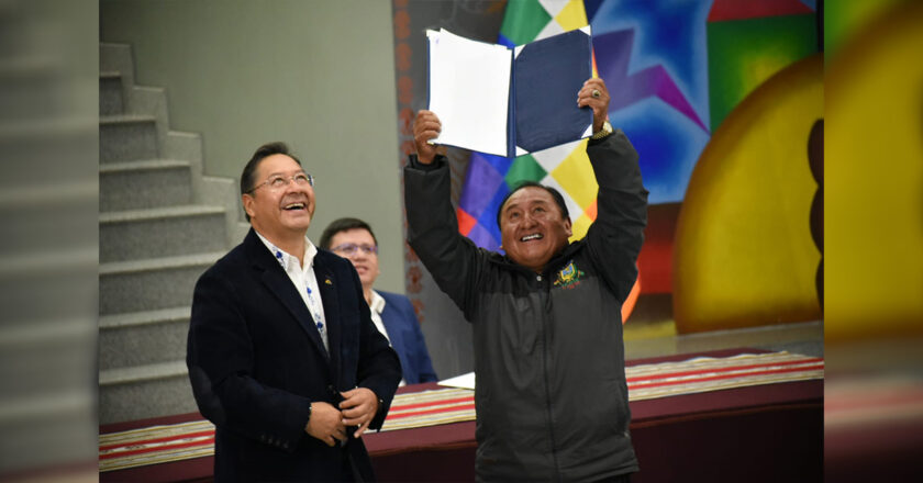 Ejecutivo promulga ley para financiar la ampliación a ocho carriles de la carretera La Paz – Oruro