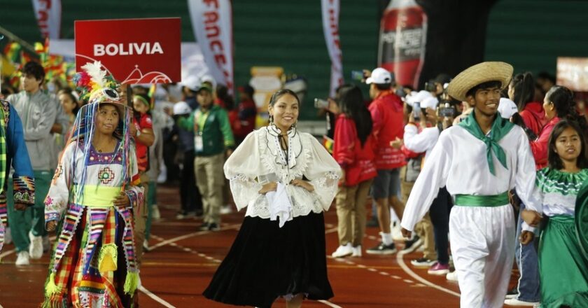 Arce inaugura I Juegos Bolivarianos de la Juventud, más de 1.500 deportistas entran en competencia
