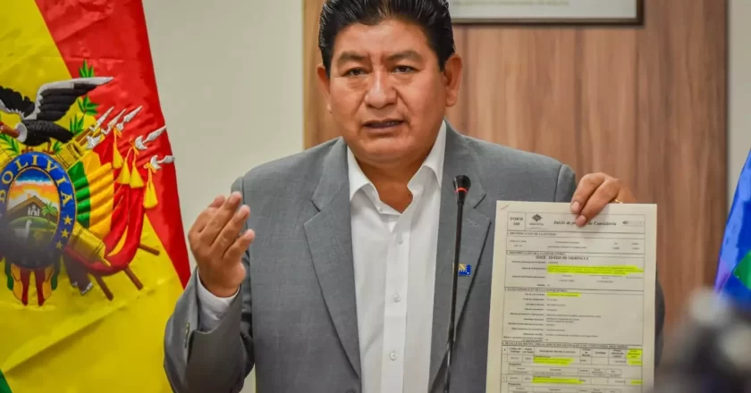Adjudicados estudios de preinversión por Bs 19,3 millones para la doble vía Sucre – Potosí y la avenida periférica de El Alto
