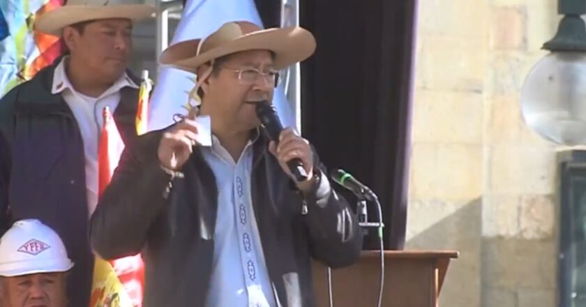 Arce asegura que la democracia es necesaria para el desarrollo y afirma que los golpistas no pasarán