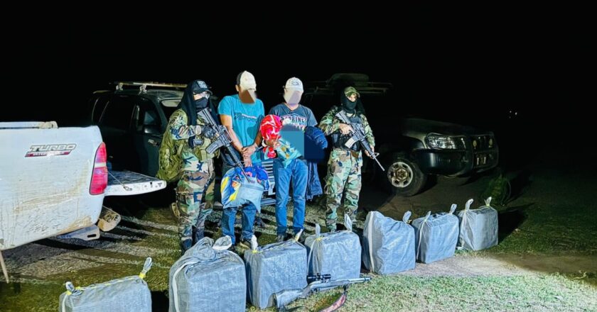 Fiscalía del Beni investiga el hallazgo de más de 226 kilos de cocaína en una pista clandestina en Santa Rosa
