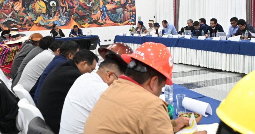 CSUTCB propone «plan de austeridad» en Gabinete Social Extraordinario