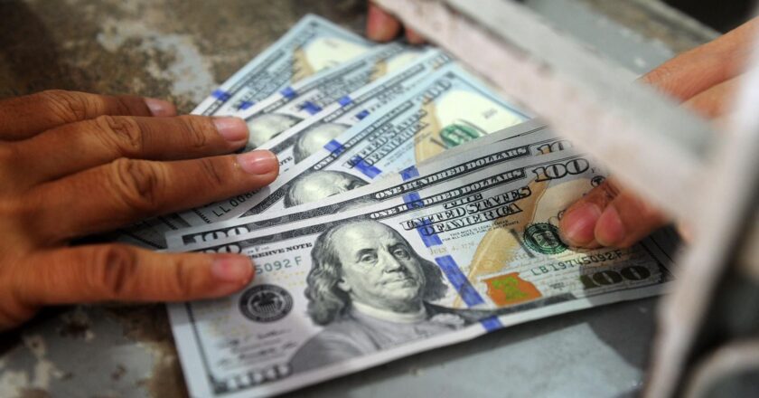 El Gobierno prevé emitir bonos soberanos por $us 3.000 millones