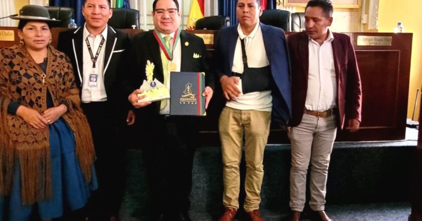 Asamblea Legislativo Departamental de La Paz entrega reconocimiento al Fiscal General del Estado por su destacada labor en beneficio de la población