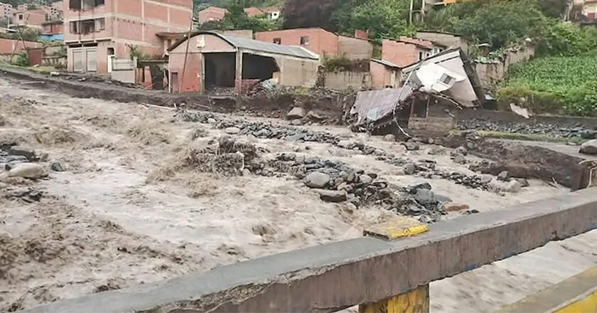 Lluvias devastan municipios y dejan 76 mil familias afectadas