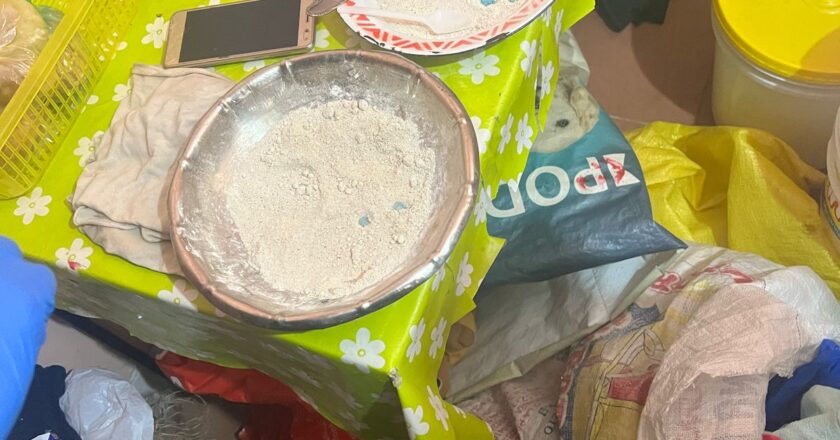 Aprehenden a dos personas que habrían almacenado cocaína y marihuana en La Paz