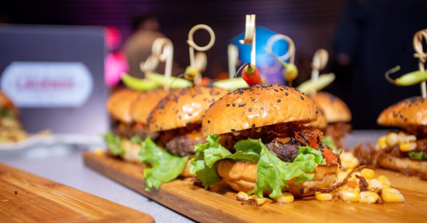 ¡Burger Week 2025 conquista La Paz con más de 80 hamburguesas únicas!
