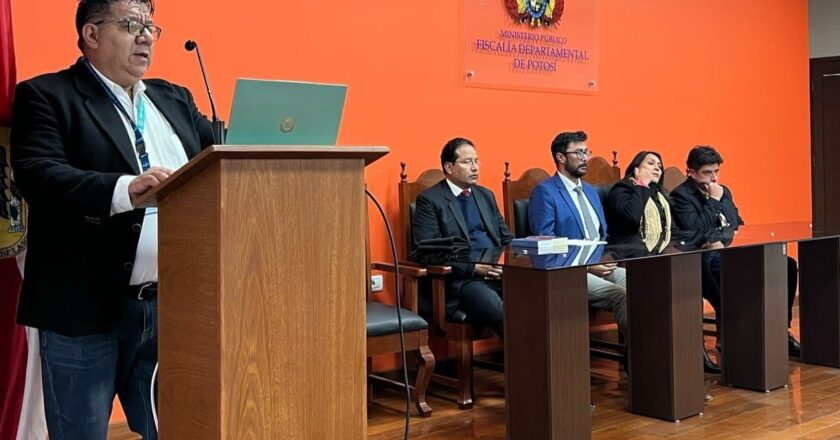Potosí: Fiscales y policías se capacitan en la aplicación de la normativa financiera