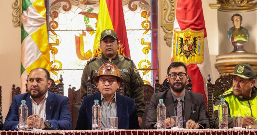 Fiscal de Potosí participa del Consejo Departamental de Seguridad Ciudadana que busca mecanismos para evitar accidentes de tránsito