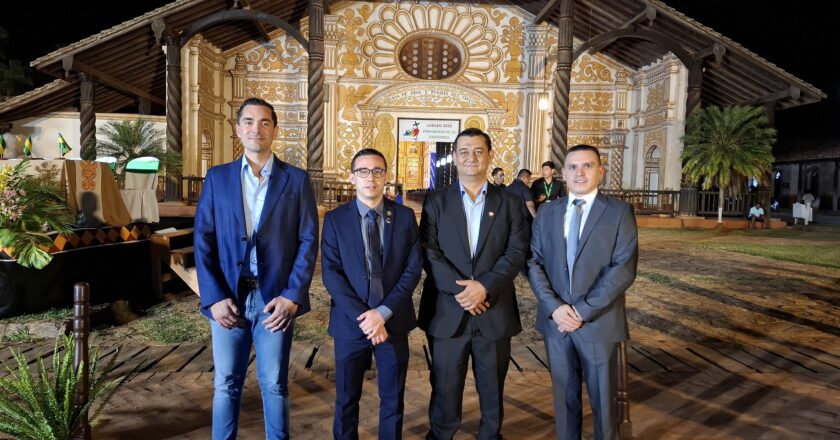 Fiscal General y Fiscal Departamental de Santa Cruz son Galardonados con el Premio a la Gestión Eficiente 2025