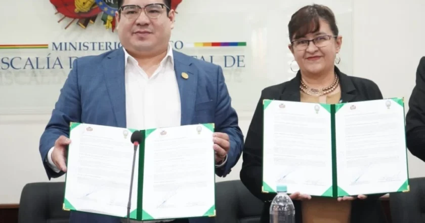 Fiscal General suscribe tres convenios con la UMSA y abre las puertas de la institución para que los estudiantes realicen pasantías