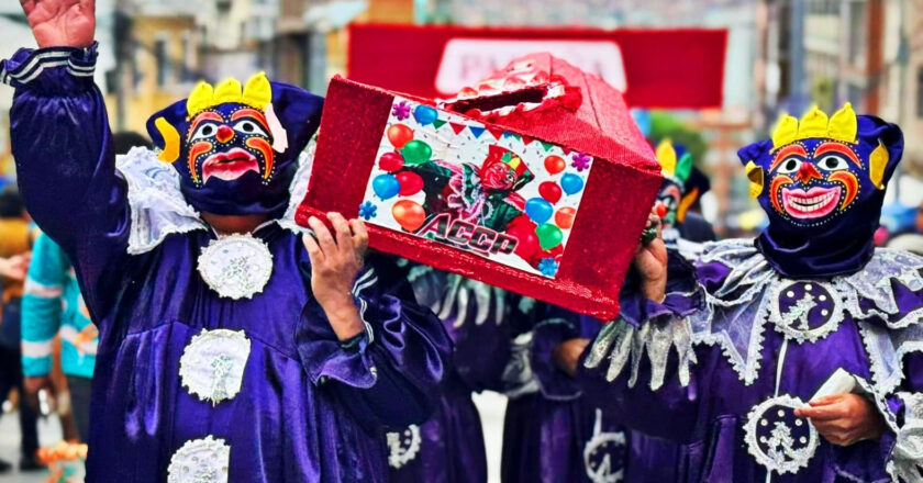 La Paz despidió al Pepino con emotivo adiós, cerrando el Carnaval pese al mal tiempo