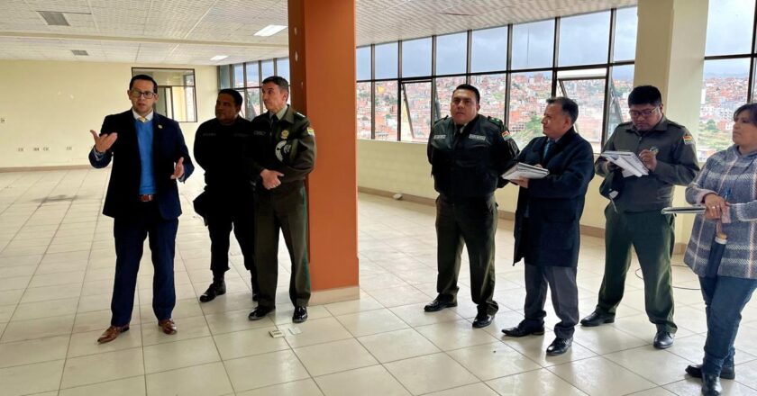 Fiscal Departamental de Chuquisaca verifica las instalaciones EPI Patacón con el fin de desconcentrar el Servicio Fiscal