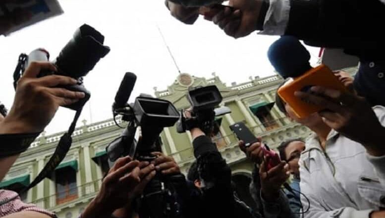 Preocupa clima de intolerancia contra periodistas en vísperas de elecciones en Bolivia