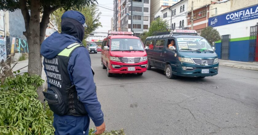 Alcaldía de La Paz mantiene tarifas actuales del transporte público