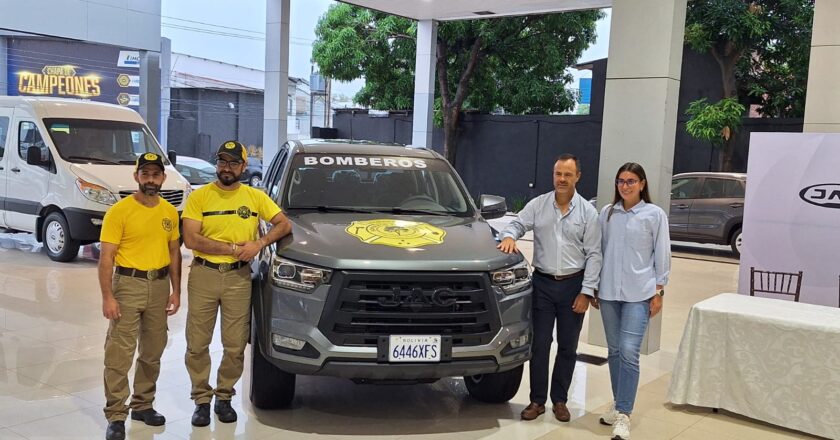 Imcruz – Inchcape Bolivia fortalece la movilidad de bomberos forestales para la preservación de la Chiquitania
