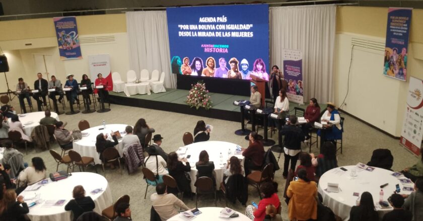 Mujeres de Bolivia presentan agenda para elecciones 2025 con propuestas de igualdad