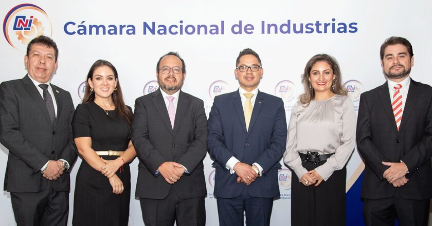 Gonzalo Morales asume la presidencia de la CNI y José Eduardo Iriarte liderará a los industriales de la CADINPAZ