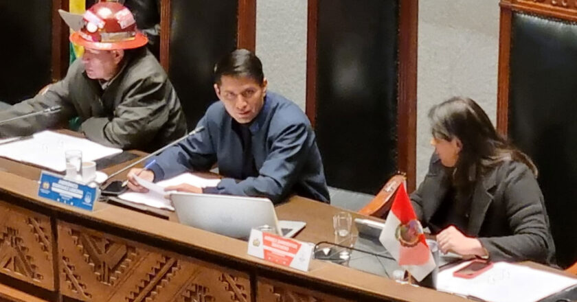 Andrónico Rodríguez dará un mensaje a la nación cuando decida si postula o no, anuncia su asesor