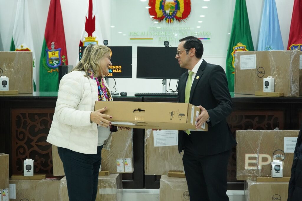 FISCALÍA GENERAL Y ONU MUJERES