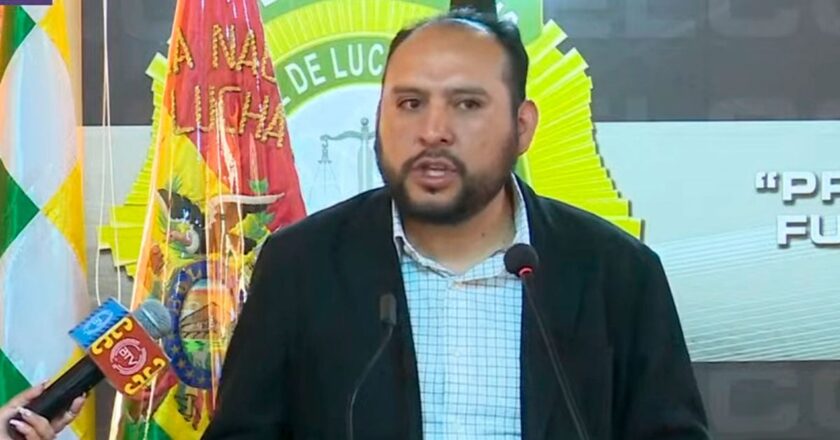 Gobierno mantiene diálogo con transportistas de La Paz, pero advierte desbloqueo si hay cortes de ruta
