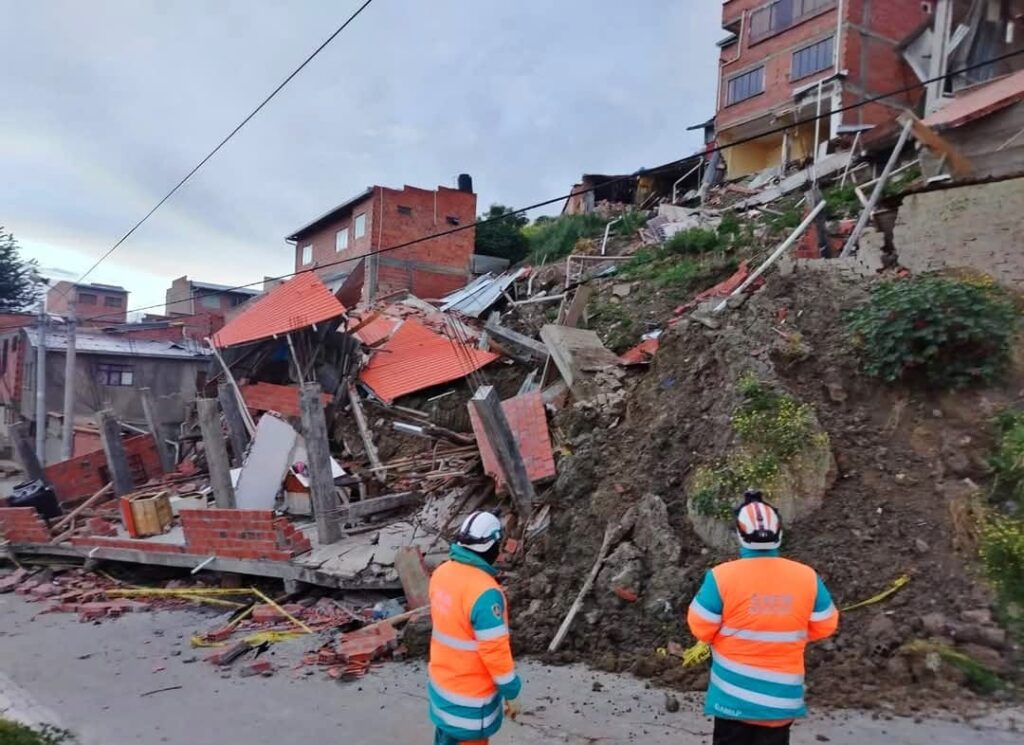 DESLIZAMIENTO EN SAN ISIDRO
