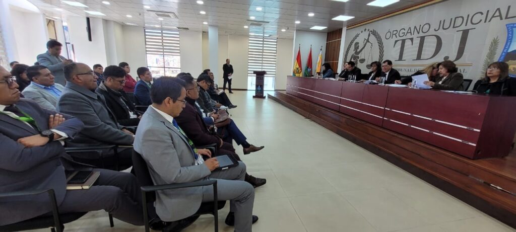 Fiscalía y Órgano Judicial
