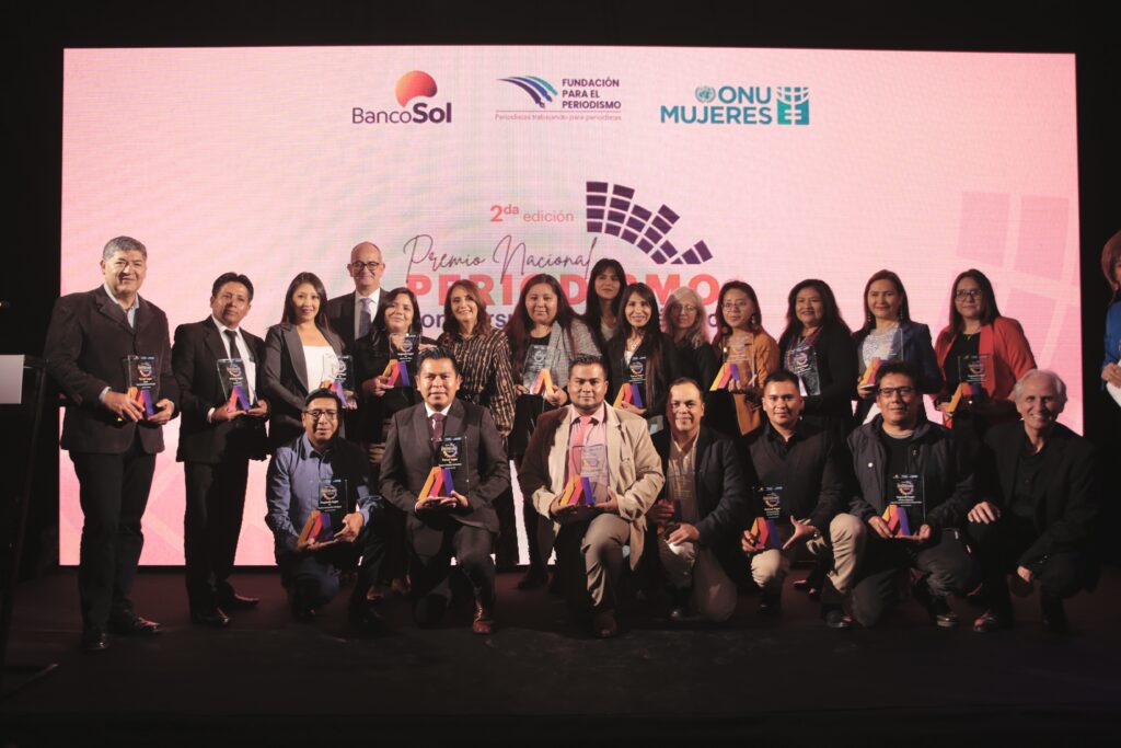 PREMIO AL PERIODISMO