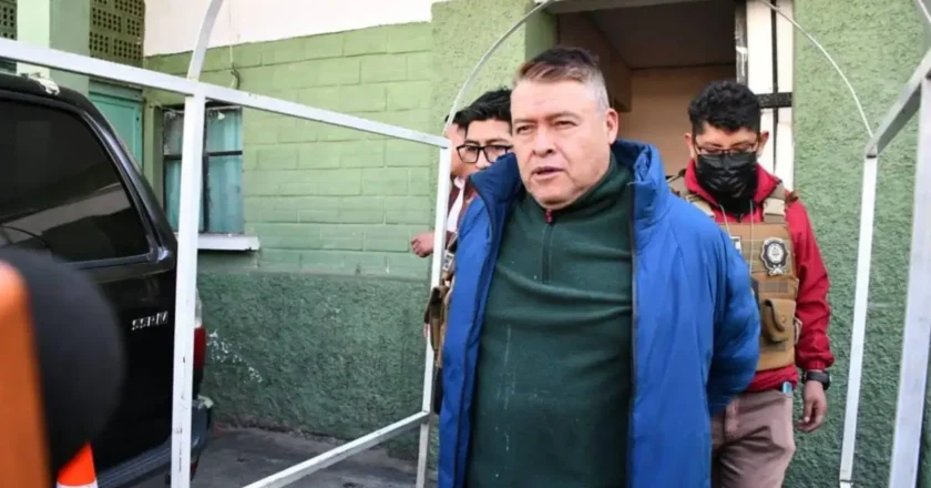Senador Ajpi anuncia nueva visita al penal de El Abra para entrevistar a Zúñiga