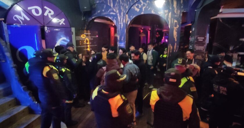 Intervienen bar clandestino en Sopocachi que operaba como discoteca sin autorización