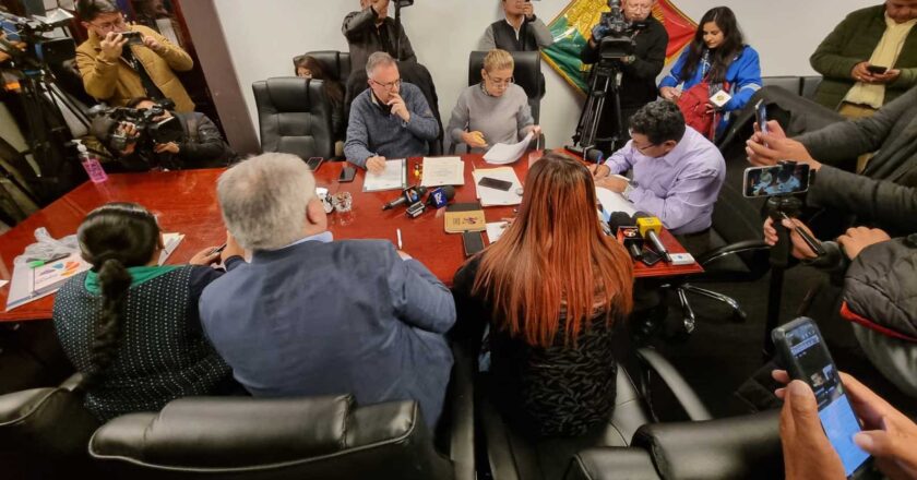 Botrading: Comisión apunta a negociados, sobreprecios y falsedad ideológica