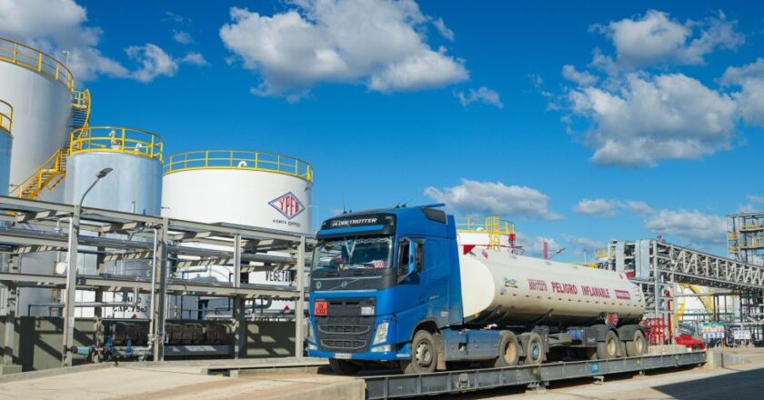 YPFB despacha combustible y prevé normalizar abastecimiento esta semana
