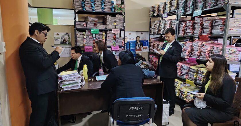 Fiscalía General evalúa desempeño de los Fiscales de Tarija para fortalecer el servicio a la población