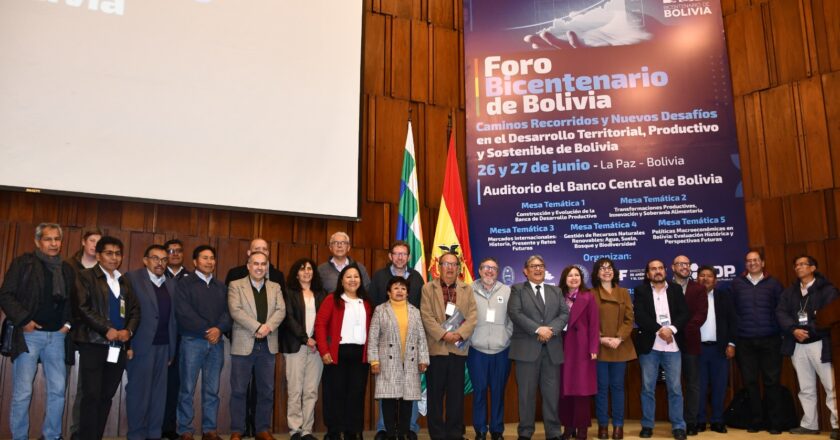 Foro del Bicentenario plantea desafíos de desarrollo para Bolivia rumbo al 2050