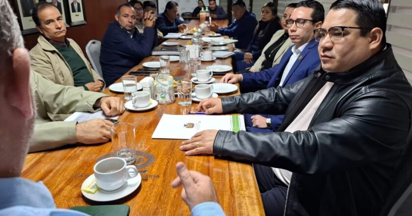Fiscal General se reúne con la CAO para fortalecer la lucha contra el Abigeato, Tráfico de Tierras y Avasallamiento