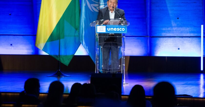 París: Choquehuanca plantea ante la UNESCO que ha llegado el momento de reconocer a la Madre Tierra como un ser vivo con derechos