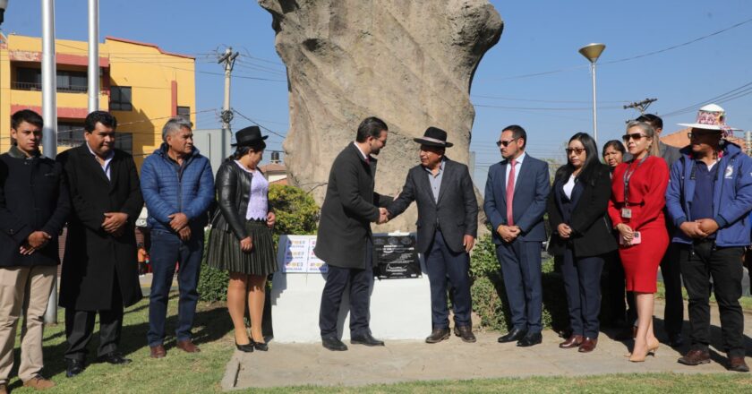 Choquehuanca llama a reavivar la lucha por la independencia durante homenaje al Mariscal Sucre