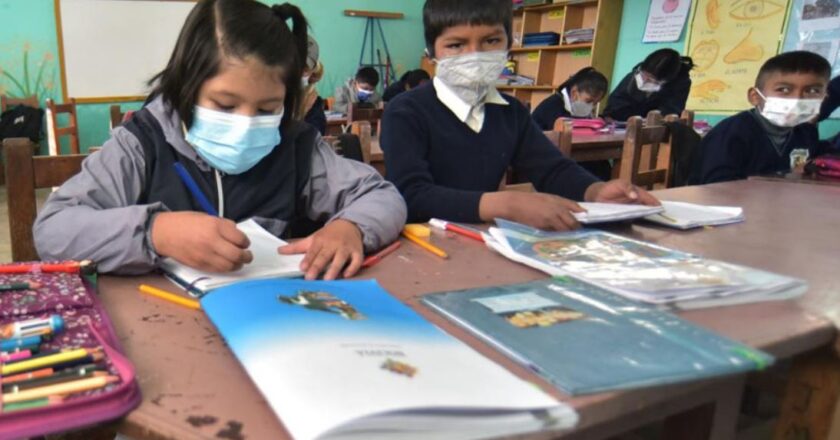 Retorno a clases marcado por el brote de sarampión: Gobierno activa protocolo de bioseguridad
