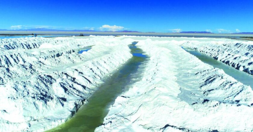 Advierten de que Bolivia puede perder una oportunidad en el mercado del litio