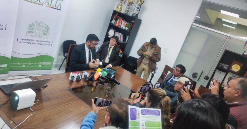 Fiscalía de Potosí socializa proyecto de ley para proteger a niñas, niños y adolescentes en entornos digitales