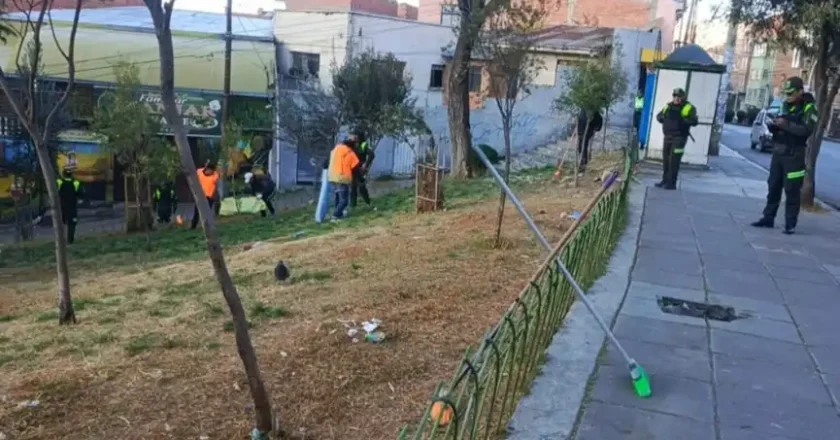 Disminuye el consumo de alcohol en vía pública y los infractores realizan trabajo comunitario en La Paz