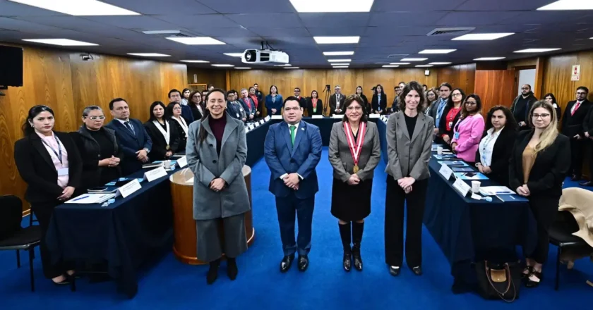 Fiscalías de Bolivia y Perú refuerzan cooperación contra la trata de personas y el lavado de activos