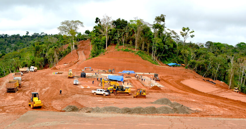 Avanzan obras previas para perforar dos pozos en el megacampo Mayaya