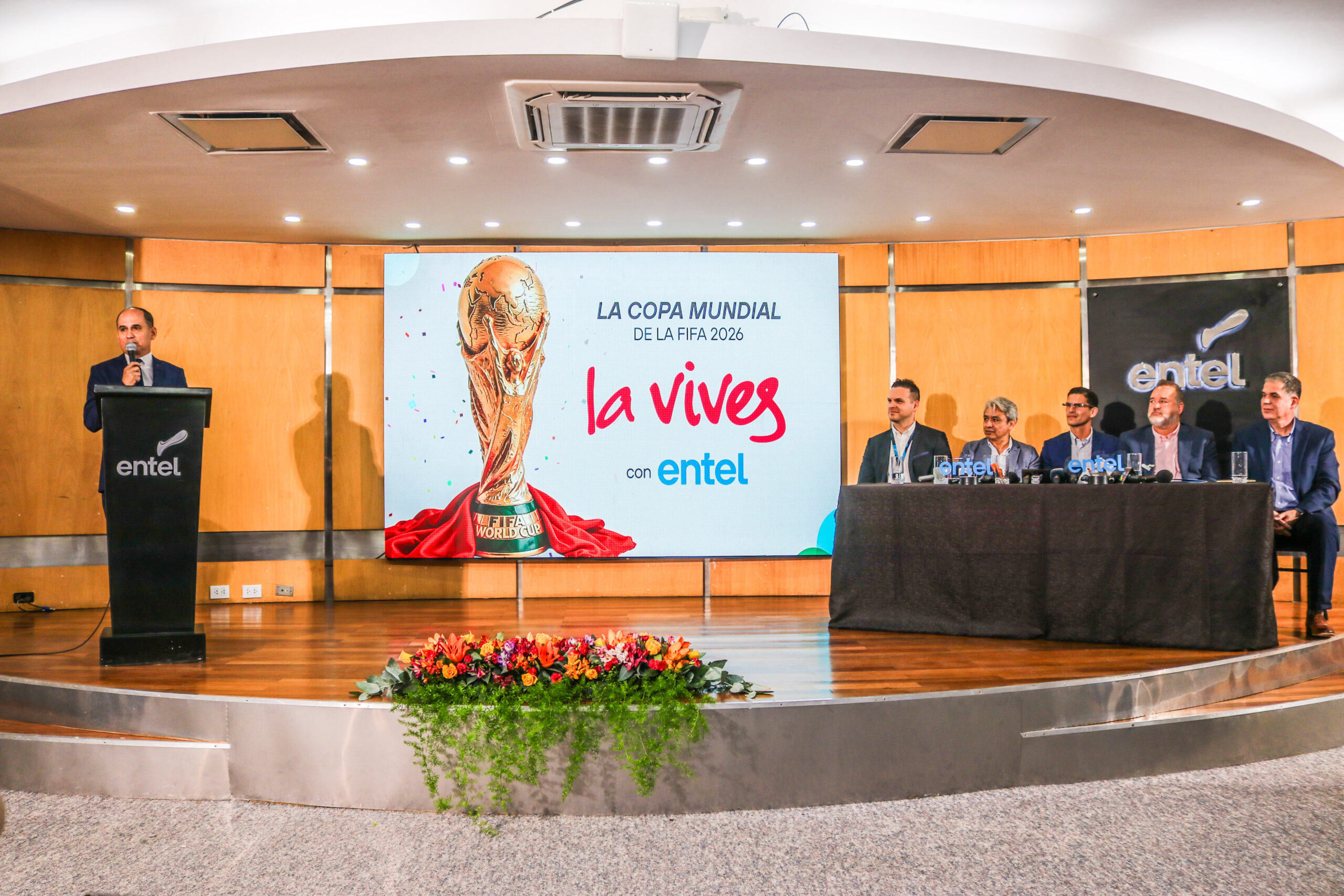 ENTEL adquiere derechos del Mundial 2026 y llevará todos los partidos a Bolivia