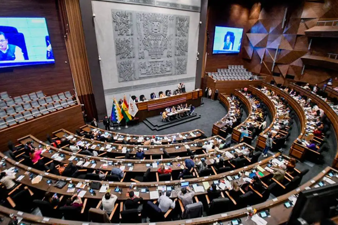 Paz anuncia nuevas leyes tras Carnaval y pide al Legislativo aprobar créditos y trabajar en conjunto